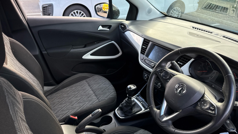 Vauxhall Crossland X 1.2T [110] Griffin 5dr [6 Spd] [Start Stop] Petrol Hatchback